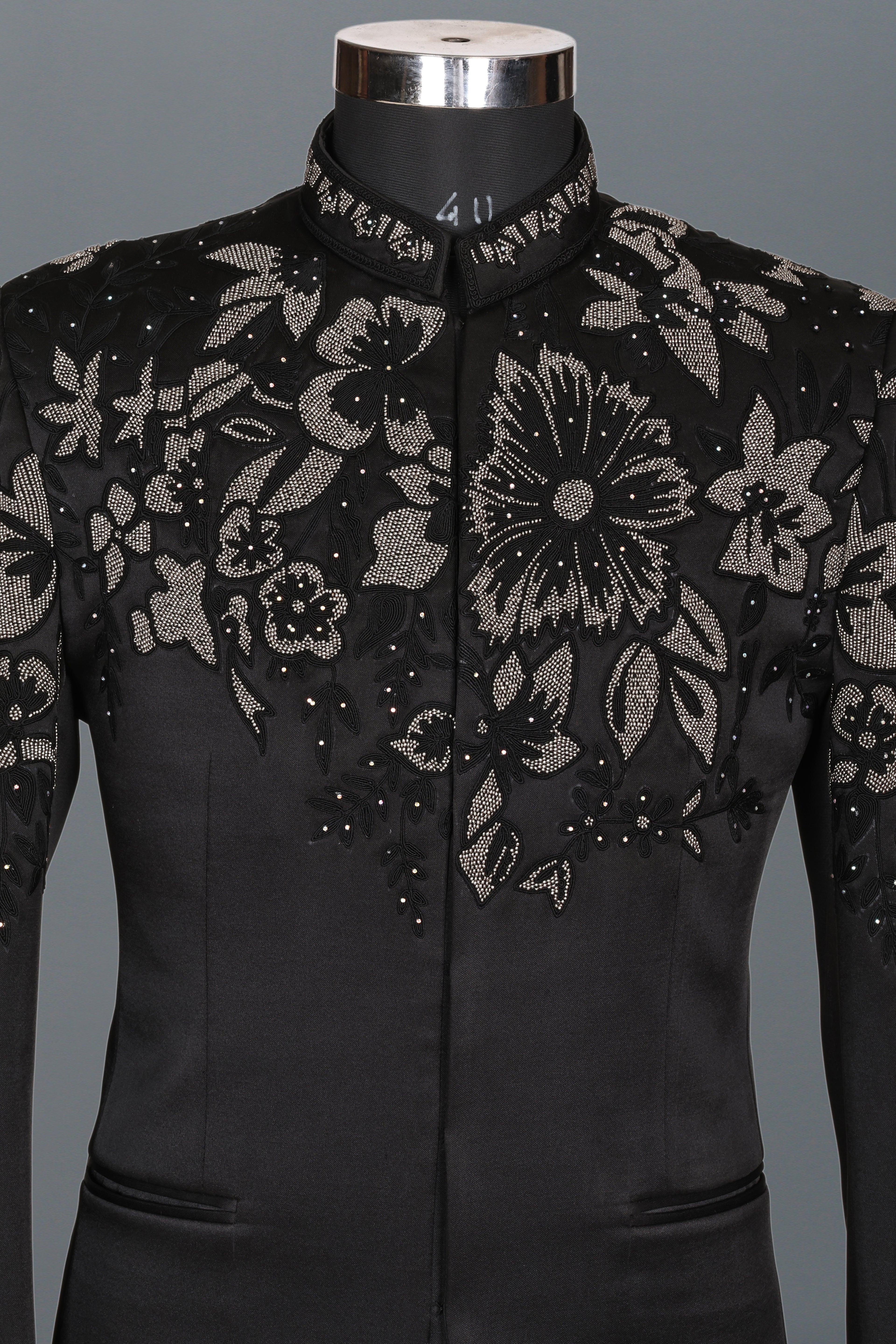 BLACK HAND EMBROIDERED LEGACY JODHPURI