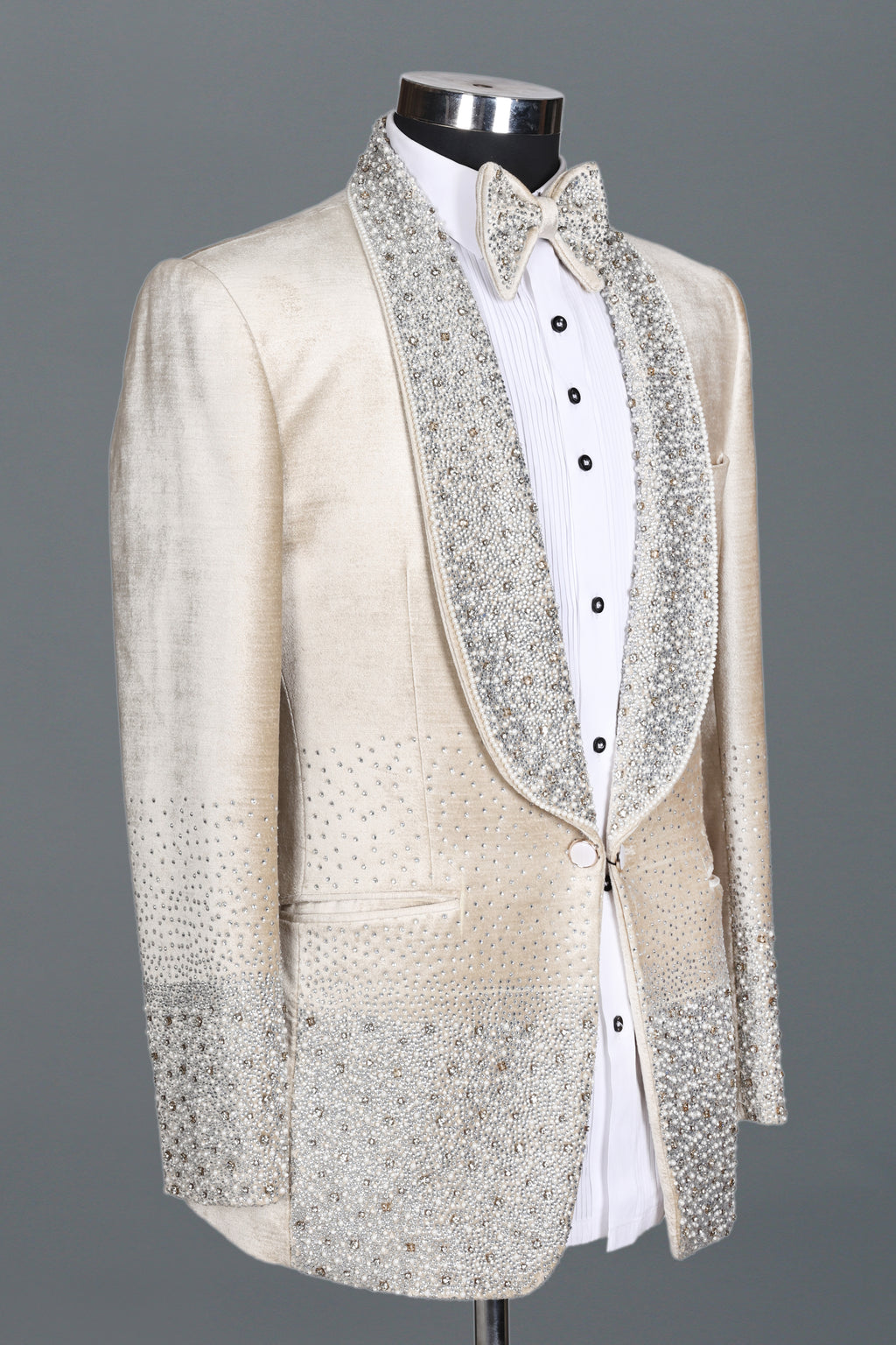 DIAMOND CREST CREAM TUXEDO