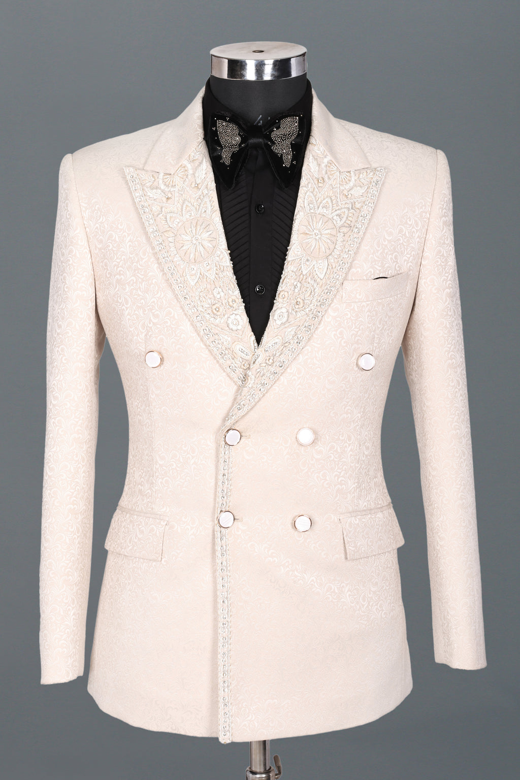 CREAM FLORAL CREST DOUBLE-BREASTED TUXEDO