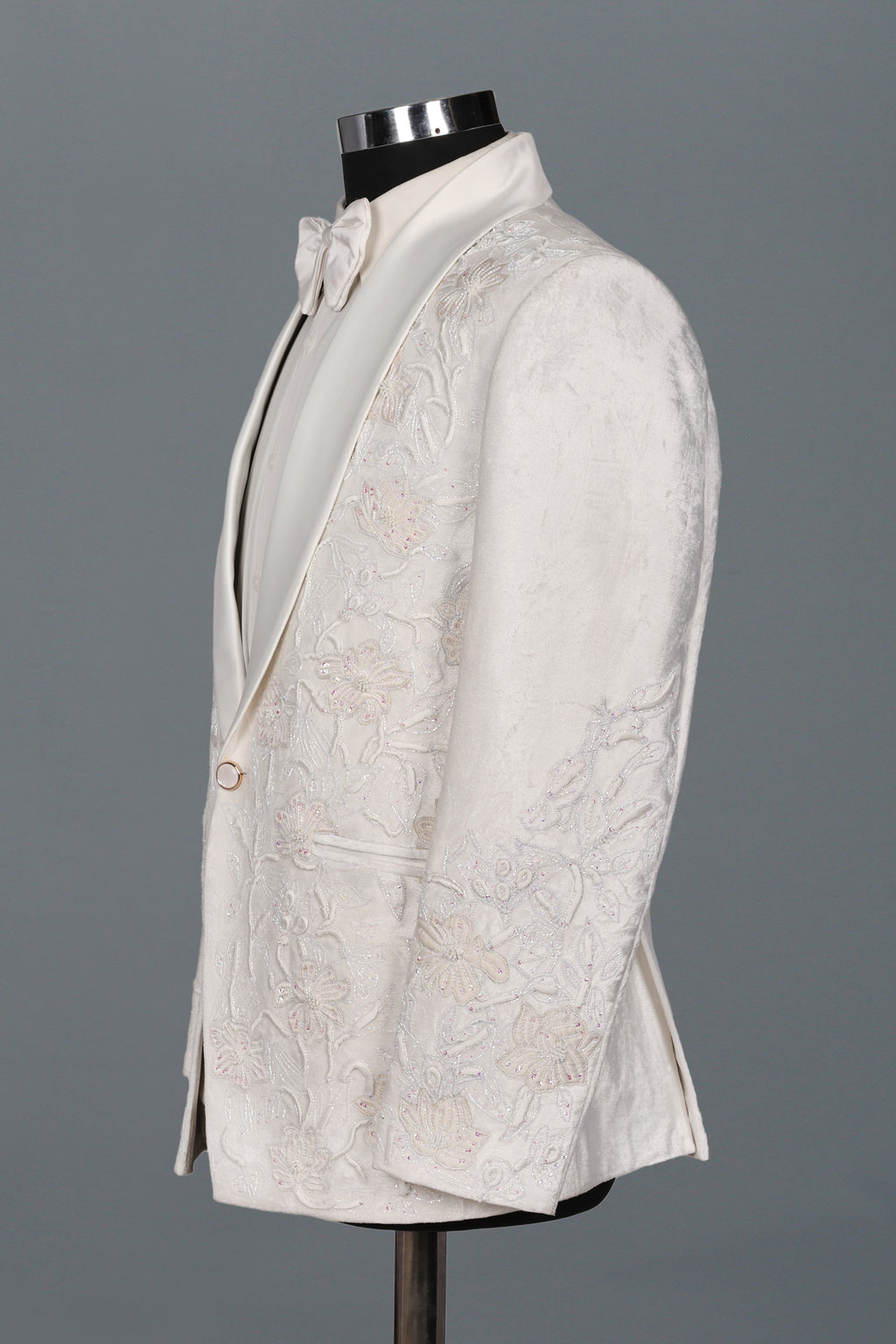 IVROY FLORAL EMBROIDERED TUXEDO