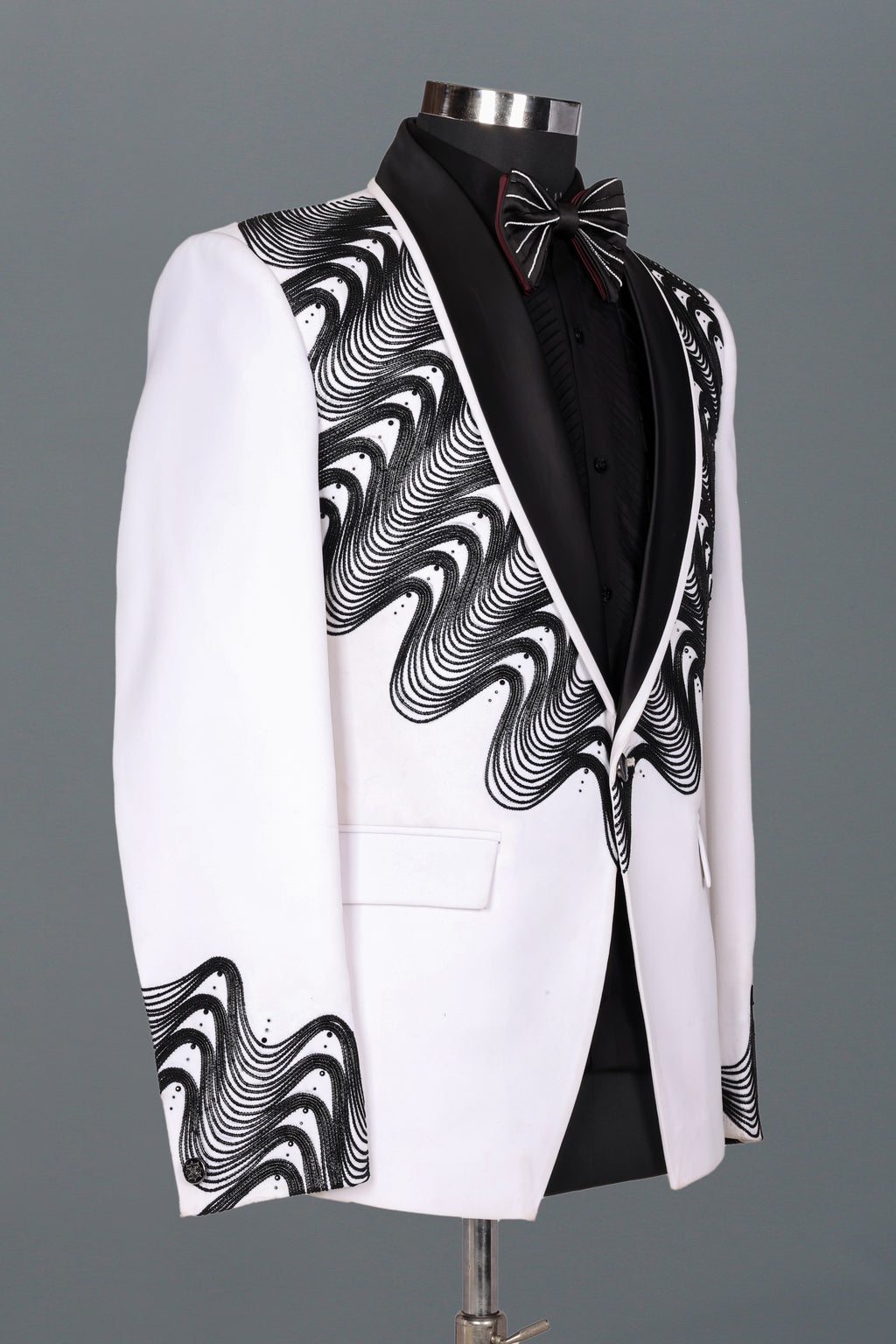 WHITE WAVE TUXEDO