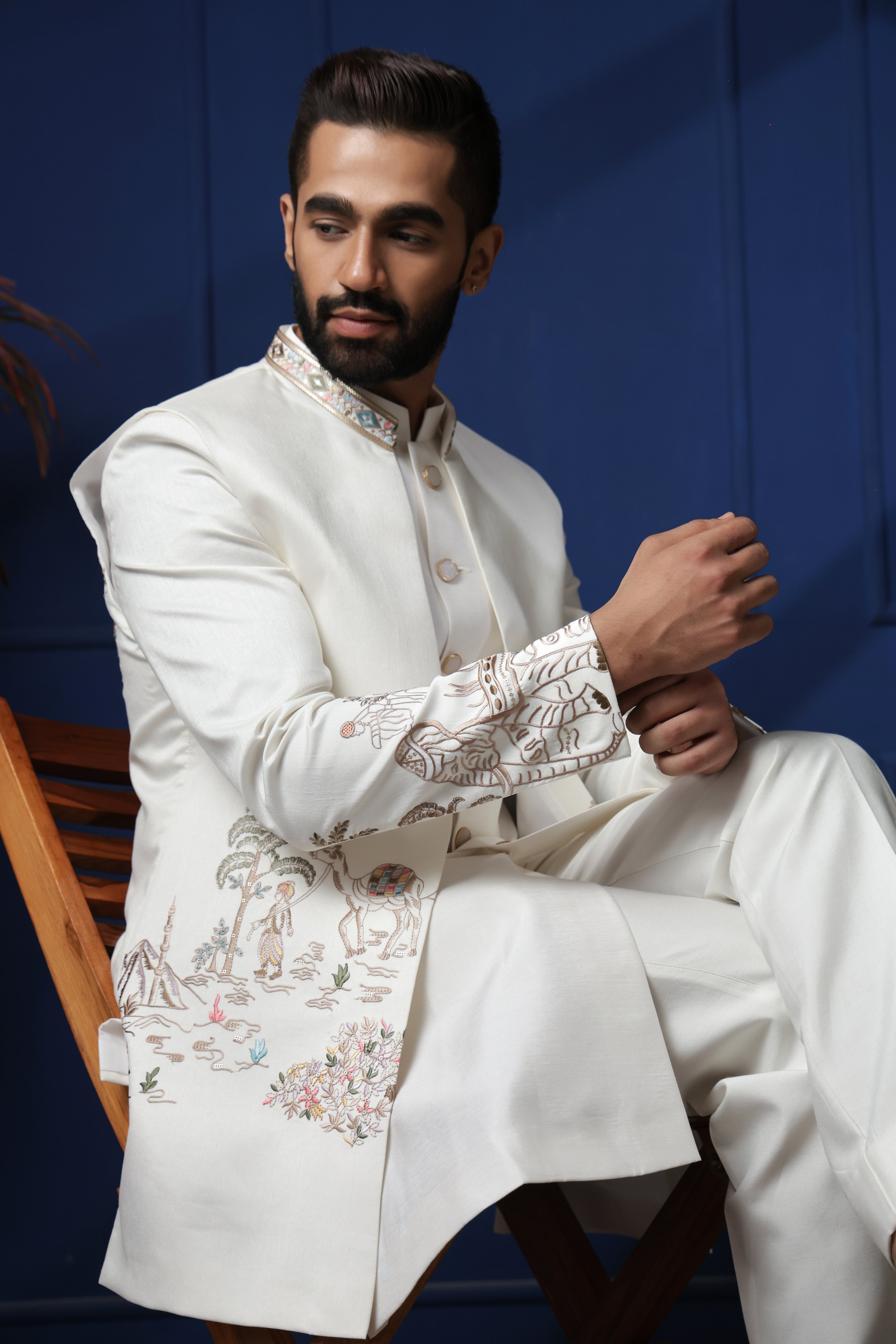 INDOWESTERN - HEAVY  IVORY EMBROIDERY