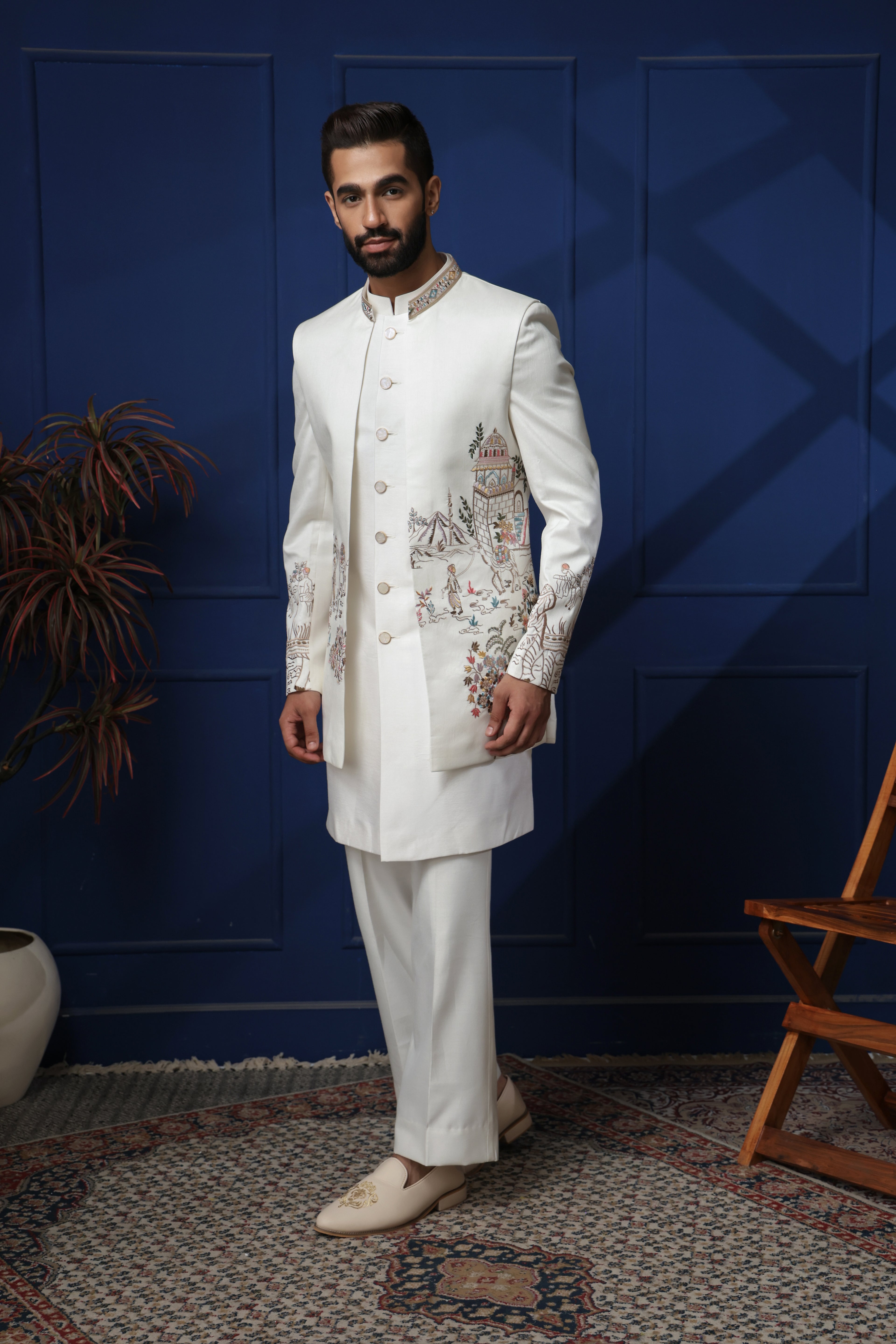 INDOWESTERN - HEAVY  IVORY EMBROIDERY